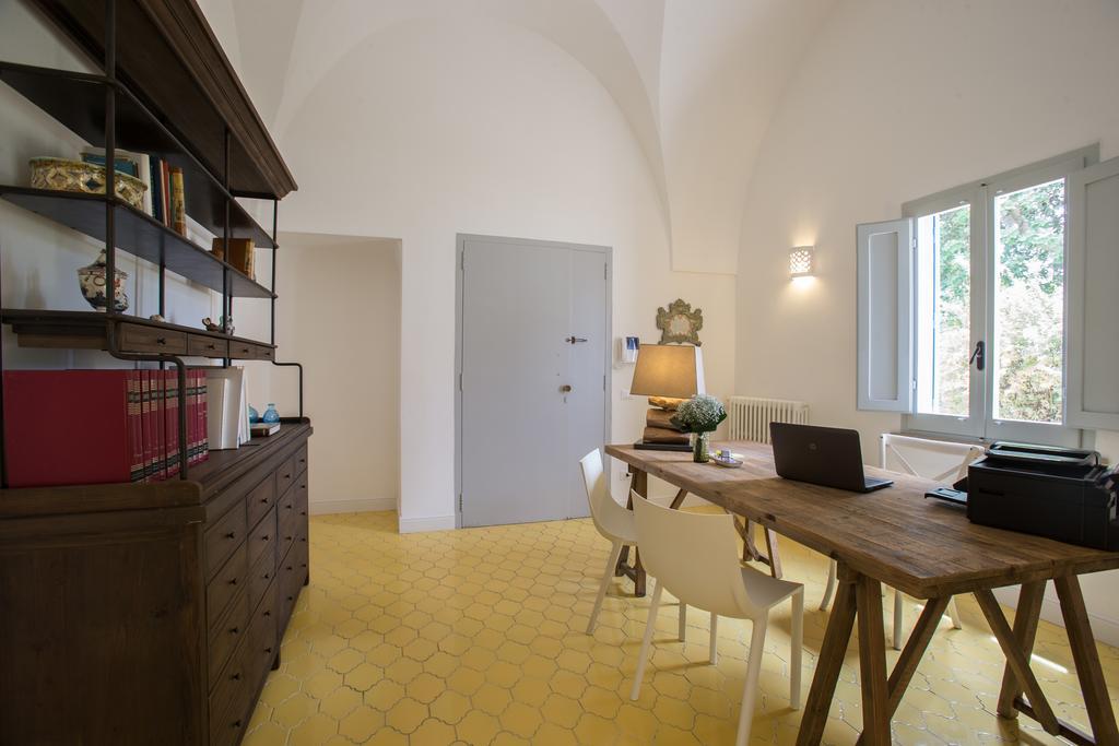 ガラティーナ Li Pappi Antico Casale Bed & Breakfast エクステリア 写真