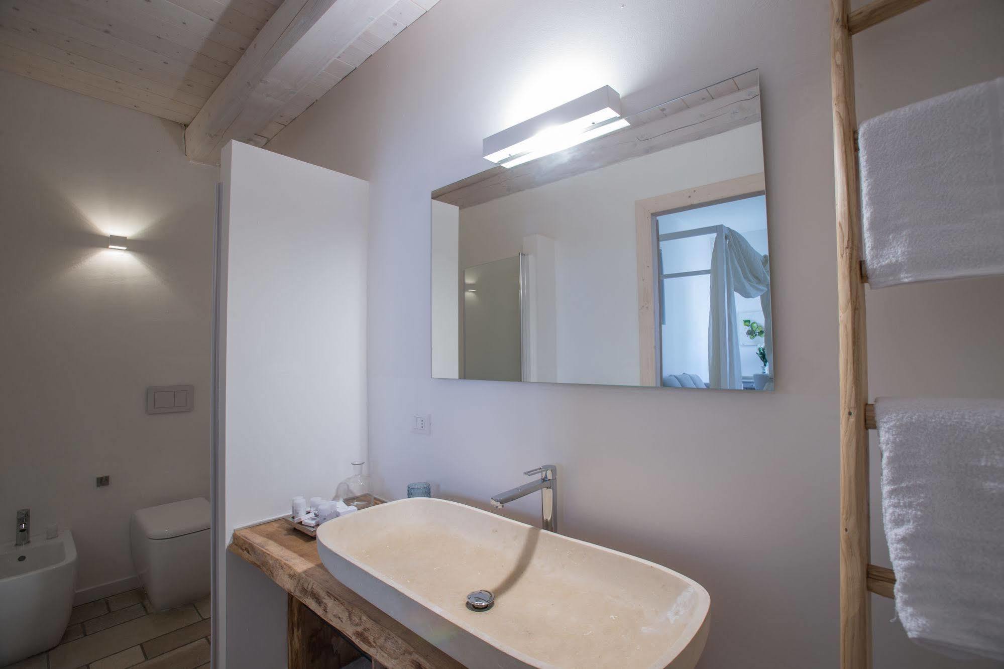 ガラティーナ Li Pappi Antico Casale Bed & Breakfast エクステリア 写真