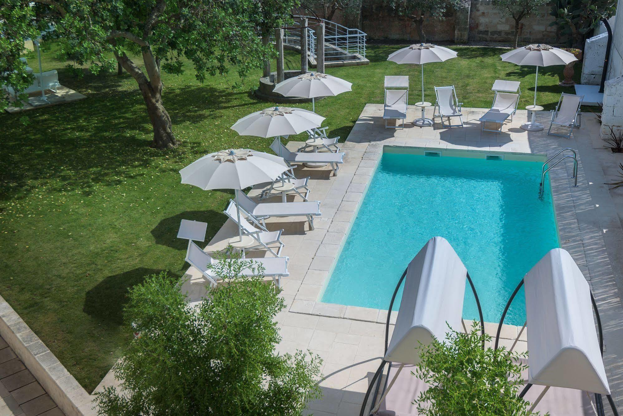 ガラティーナ Li Pappi Antico Casale Bed & Breakfast エクステリア 写真